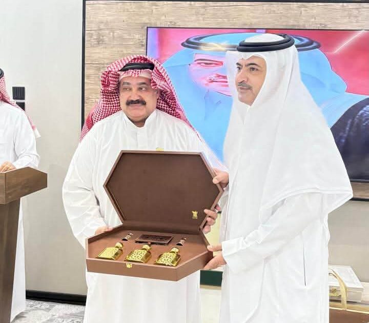 مركز الطائف العلمي يُودّع "ربان الكلمة" عبدالله بن زنان في حفل تكريمي