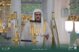 الثبيتي يؤم المصلين لصلاة الجمعة بالمسجد النبوي الشريف
