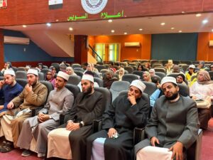 ندوة " نشر ثقافة العمل التطوعي بين الشباب وزيادة الوعى بالبيئة" بمجمع إعلام السويس