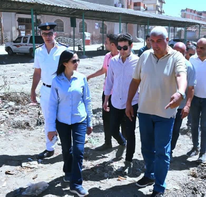 محافظ البحيرة تتفقد الأعمال الجارية بمجمع مواقف إيتاي البارود الجديد