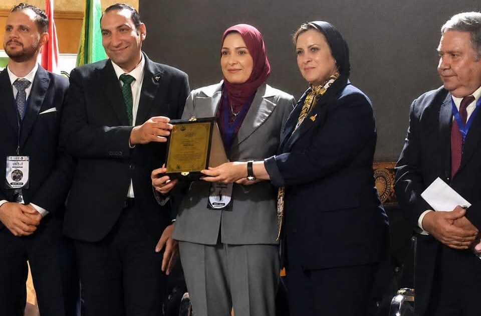 علي هامش ملتقي توازن الملتقي الاول للصحه النفسيه و بناء الإنسان ونظمه كيان رواد المحافظات الحدوديه ولقاء مع دكني سامي