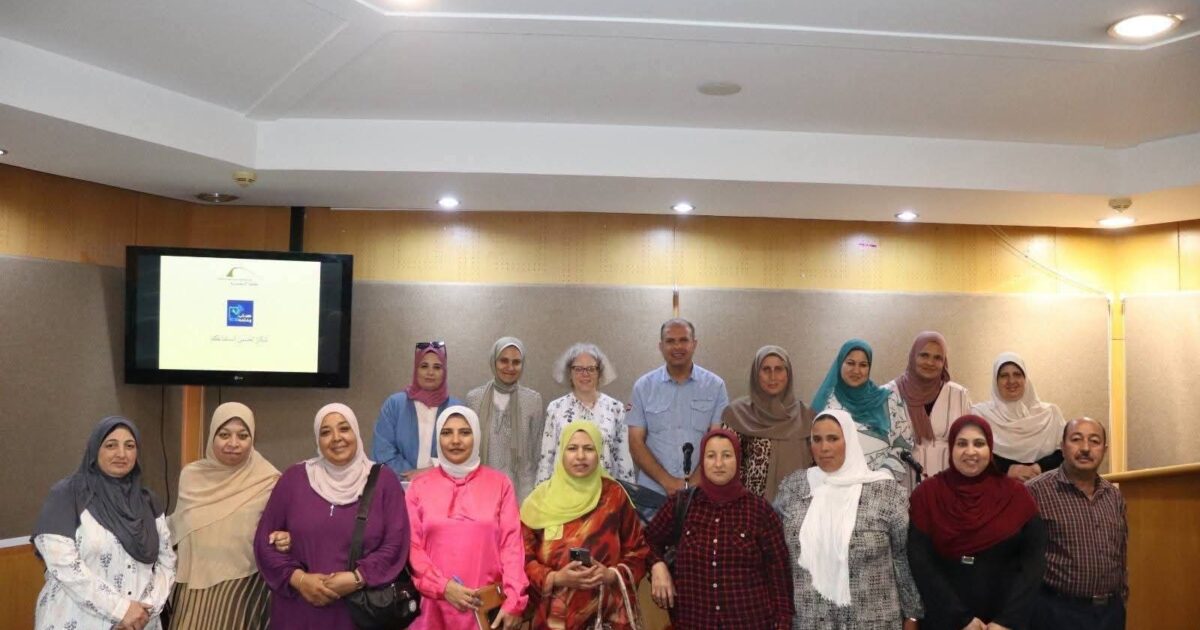 ضمن مبادرة "أنا متعلم مدى الحياة"ختام البرنامج التدريبي لتأهيل معلمي محو الأمية على المنهج المطور بالبحيرة