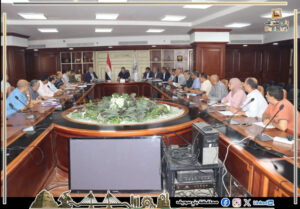 سكرتير عام  بني سويف يعقد اجتماعاً لمناقشة الخطة الاستثمارية للعام المالي 2026/2027