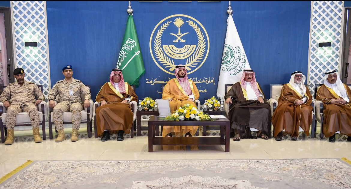 محافظ الطائف يكرّم الفائزين بجائزة الطائف للعمل التطوعي والمجتمعي في دورتها الثالثة