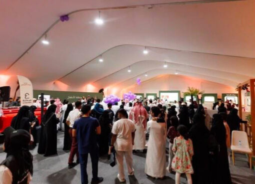 موسم تمور المدينة يستعرض ابتكارات تحويل منتجات النخيل إلى عطور طبيعية