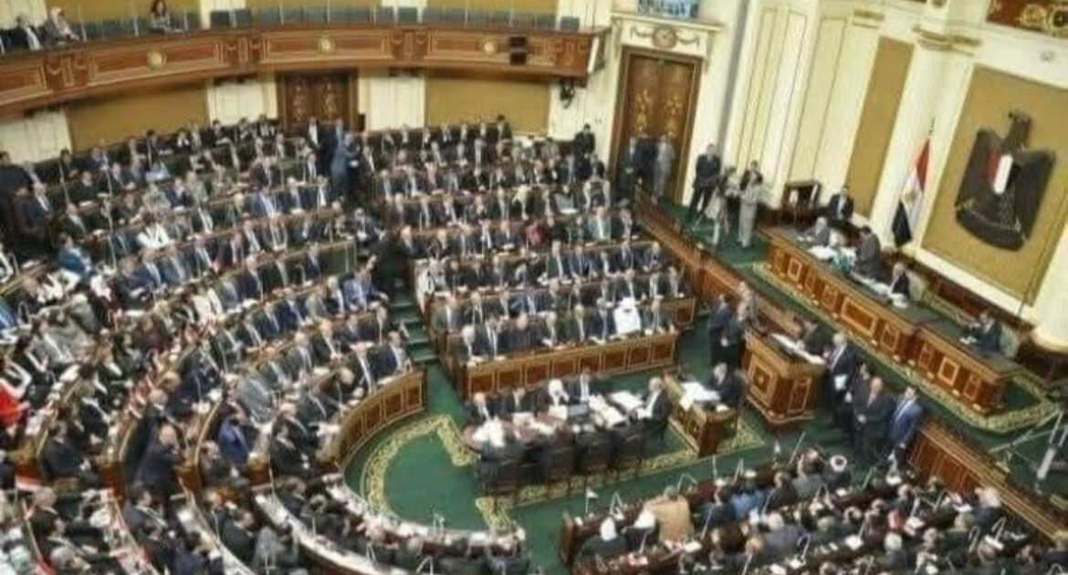 "برلمان بلا نواب....