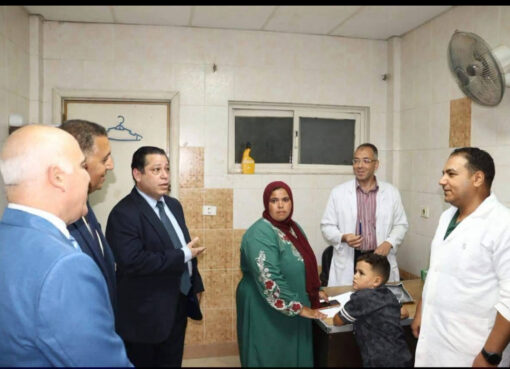محافظ القليوبية يتفقد العيادات المسائية بمستشفى بنها التعليمي
