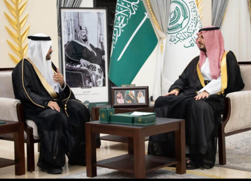 الأمير فواز بن سلطان يطلع على مشاريع هيئة التراث بالطائف