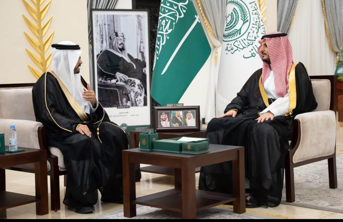 الأمير فواز بن سلطان يطلع على مشاريع هيئة التراث بالطائف
