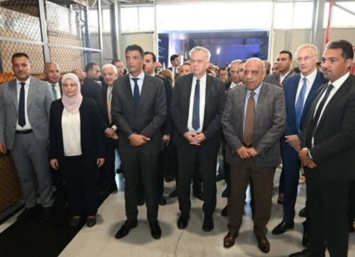 وزير الصناعة يشارك بفعاليات افتتاح أول مصنع متكامل لشركة سيمنس في مصر لإنتاج لوحات ومكونات شبكات توزيع الكهرباء