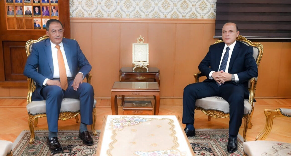 🔴اللواء الدكتور علاء عبد المعطي محافظ الغربية يقدم التهنئة للواء رشاد فاروق بمناسبة توليه مسؤولية مدير أمن الغربية..