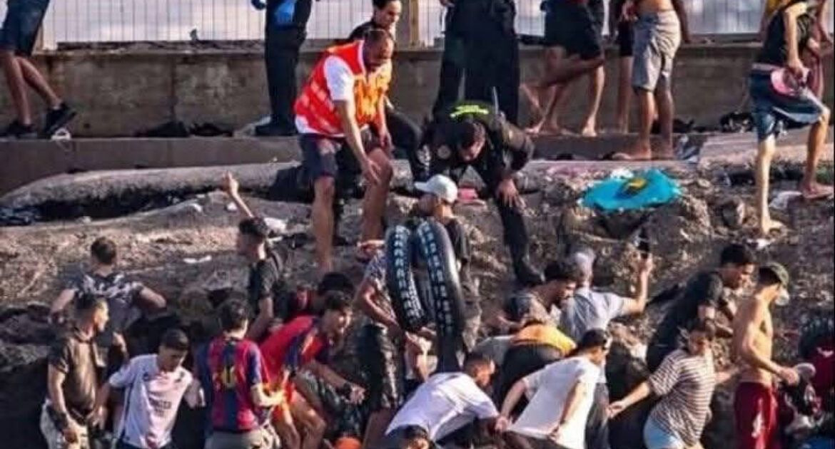 تحرك دولى لاحتواء الأزمة والفوضى المتصاعدة التى تشهدها المغرب على الحدود الإسبانية