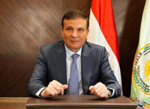 وزير الزراعة يتابع جهود دعم المزارعين وتقديم الخدمات الإرشادية ومكافحة الآفات