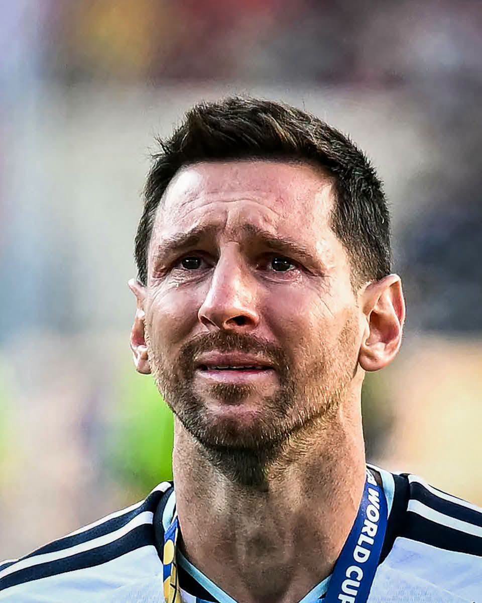الأرجنتين تعلن الحداد مع رحيل والد ميسي المؤثر