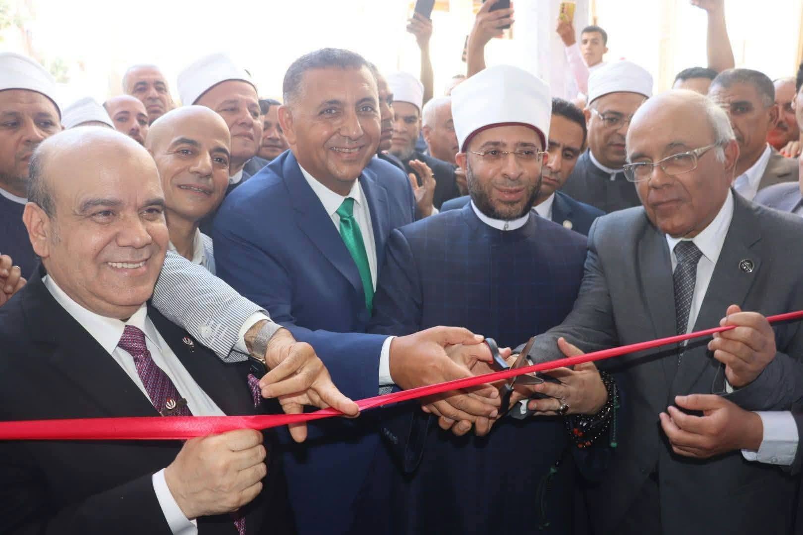 افتتح الدكتور المهندس حسام عبد الفتاح محافظ القليوبية والأستاذ الدكتور أسامة الأزهري وزير الأوقاف مجمع الرحمة الإسلامي بقرية الحصة