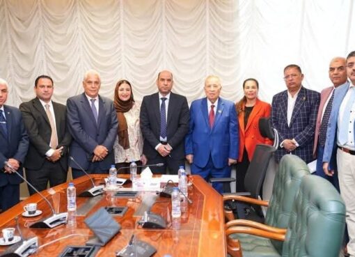 وزير العمل يبحث مع اتحاد المستثمرين تعزيز التعاون في التدريب المهني وتوفير العمالة الماهرة للمناطق الصناعية والاستثمارية
