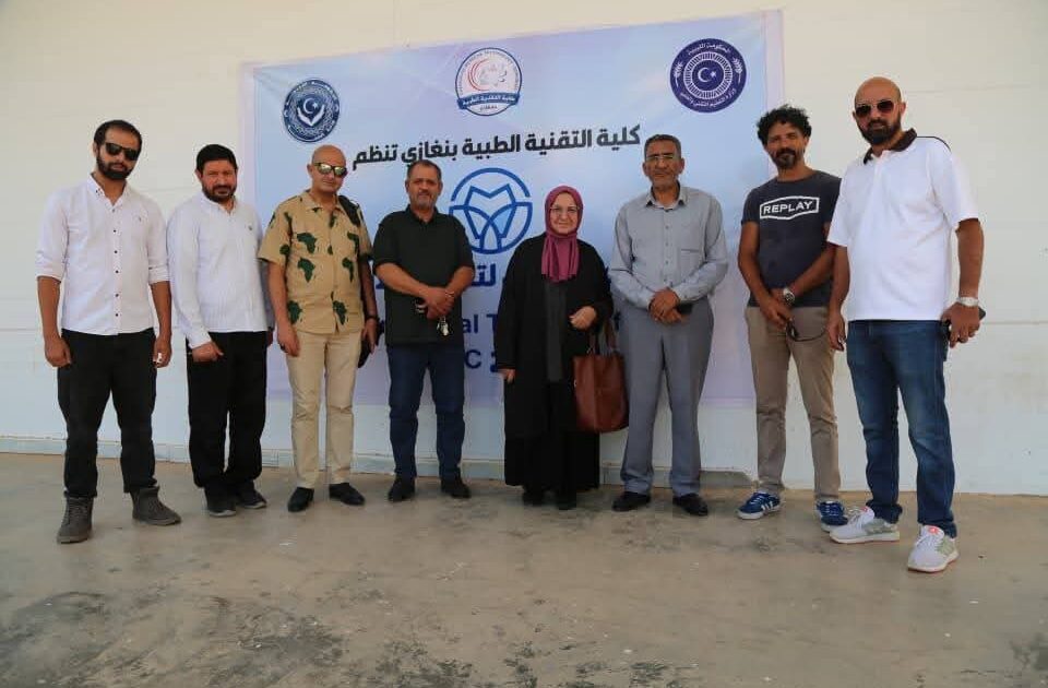 مناقشة بحث تخرج بالمعهد العالي للخدمة الاجتماعية حول "تأثير تأخر ربط المعاش على جودة حياة المتقاعدين" 