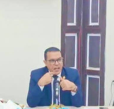 مدير تعليم البحر الأحمر يبدأ صفحة جديدة مع العاملين بديوان المديرية ويؤكد العمل بروح الفريق لخدمة الطالب والمعلم وولى الأمر