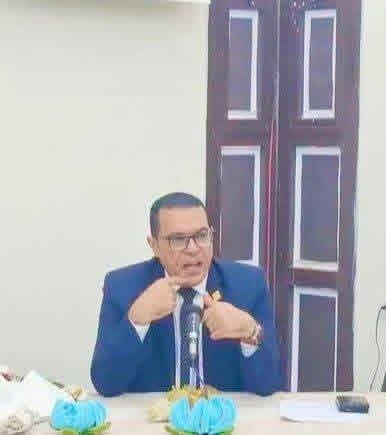مدير تعليم البحر الأحمر يبدأ صفحة جديدة مع العاملين بديوان المديرية ويؤكد العمل بروح الفريق لخدمة الطالب والمعلم وولى الأمر