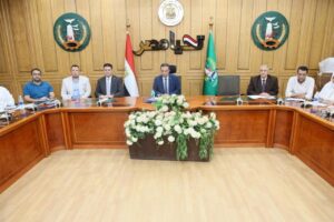 محافظ المنوفية يشدد على المتابعة الميدانية ويطالب بتقييم أداء رؤساء الوحدات القروية