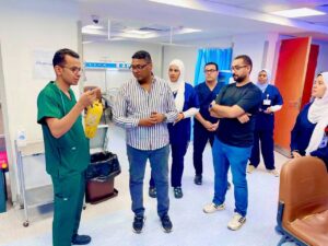 وكيل وزارة الصحة بالبحر الأحمر يتابع سير العمل ومستوى الخدمات بمستشفى الحميات