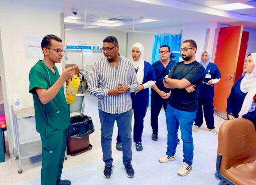 وكيل وزارة الصحة بالبحر الأحمر يتابع سير العمل ومستوى الخدمات بمستشفى الحميات