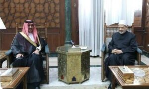 شيخ الأزهر يشيد بجهود خادم الحرمين وسمو ولي العهد في خدمة قضايا الأمتين العربية والإسلامية