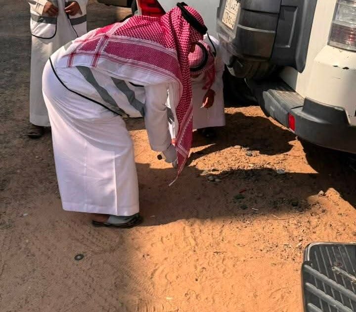 بيئة رنيه تنفذ مبادرة «نظافه في فناء مكتب رنيه »،