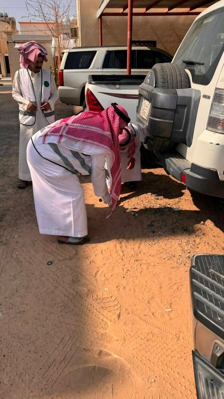 بيئة رنيه تنفذ مبادرة «نظافه في فناء مكتب رنيه »،