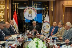 جمبلاط” يتابع الموقف التنفيذي للتعاقدات وخطط تطوير شركات الإنتاج الحربي 