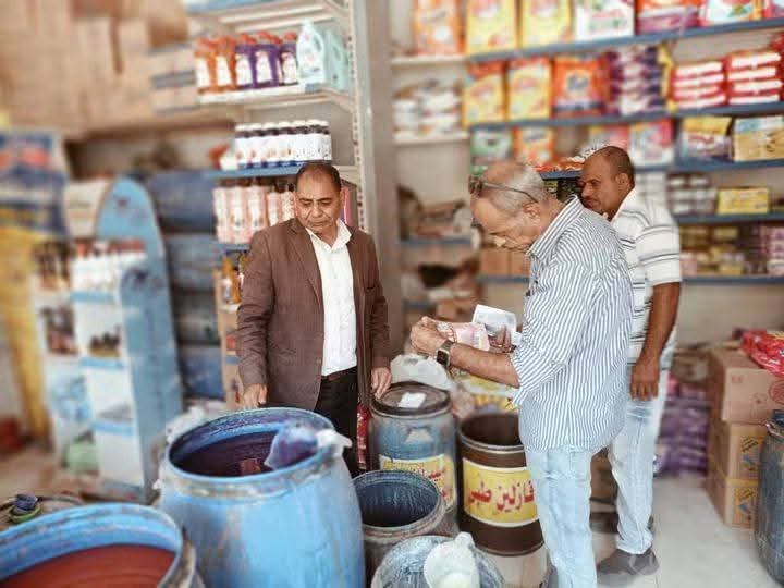 ضبط ألبان وسلع مدعمة ومجهولة المصدر قبل طرحها بالأسواق