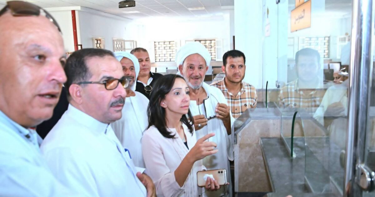 محافظ البحيرة تتفقد مجمع الخدمات وتكلف مديرية التموين بتقديم الخدمات التموينية للمواطنين بالمركز