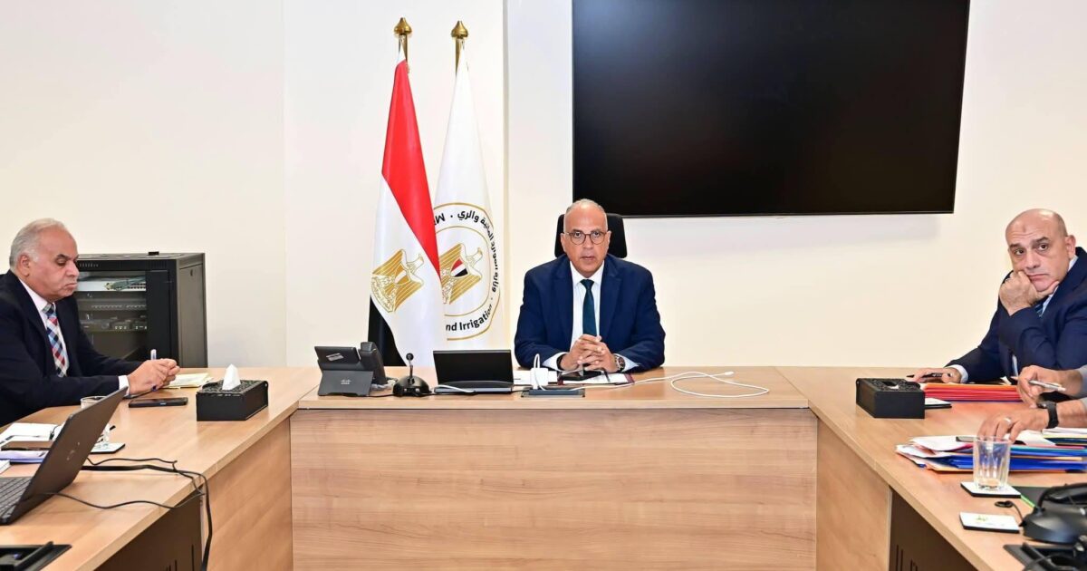 سويلم يدفع برقمنة تراخيص الآبار الجوفية.. وتدريب جيل جديد من مهندسي «الري»
