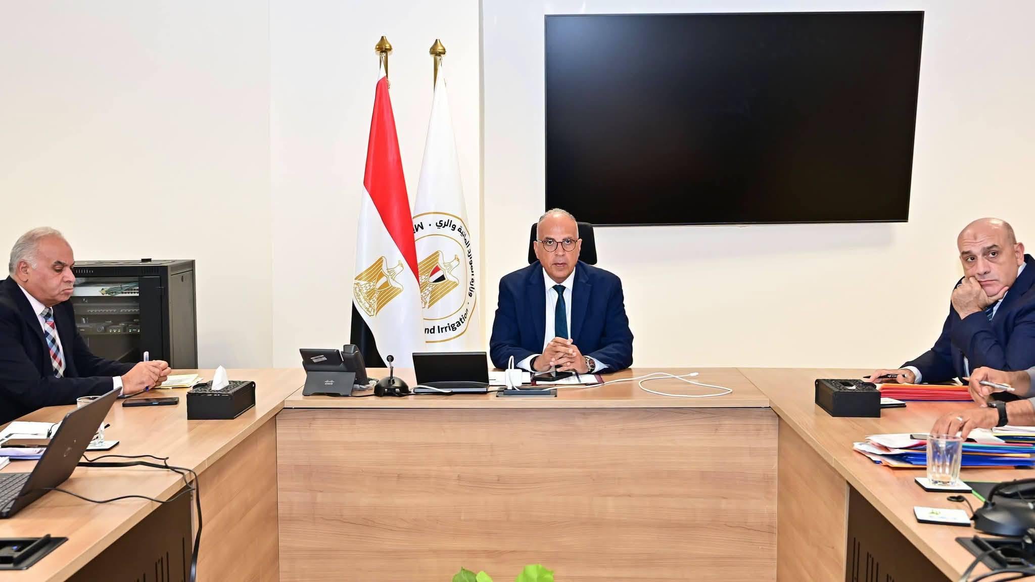 سويلم يدفع برقمنة تراخيص الآبار الجوفية.. وتدريب جيل جديد من مهندسي «الري»