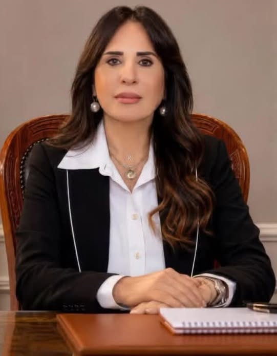 وزيرة الإسكان تتابع موقف مشروعات مياه الشرب والصرف الصحي بعدد من المحافظات