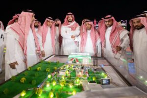 محافظ الطائف يزور “بوليفارد الهدا” ويطّلع على فعالياته الترفيهية