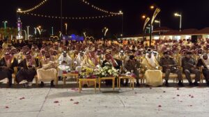 محافظ ميسان يفتتح مهرجان العسل والفواكه الموسمية في بني سعد