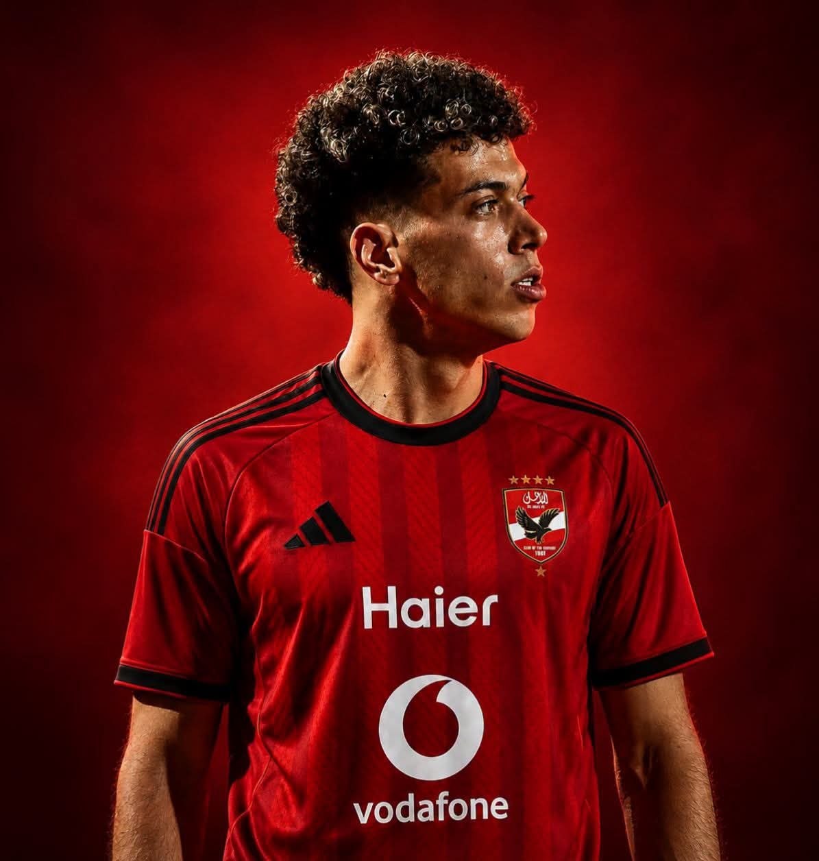 إمام عاشور يجدد مع الأهلي