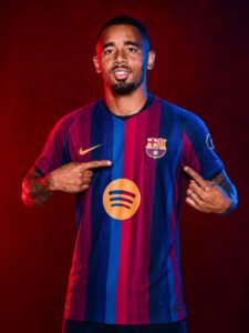 جابرييل جيسوس إلى برشلونة