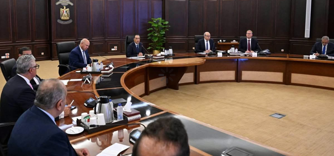 رئيس الوزراء يترأس الاجتماع الثالث للجنة الوزارية لوحدة الصين