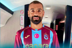 طرابزون سبور يعلن التعاقد مع محمد صلاح بشكل رسمي