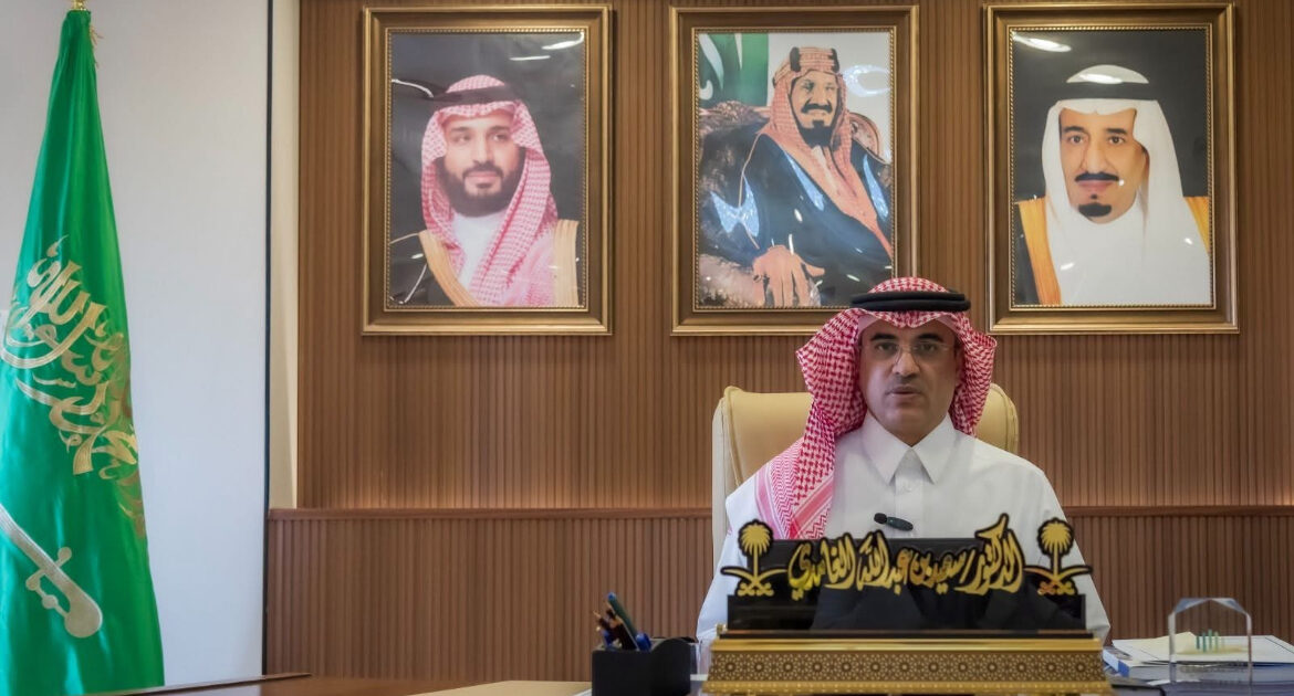 لجنة الأمن القومى بالبرلمان الإيرانى توافق على فرض رسوم خدمات بحرية على السفن العابرة لمضيق هرمز