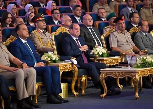 الرئيس السيسي يشهد
