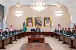 محافظ الطائف يرأس اجتماع اللجنة العليا للمدينة الصحية
