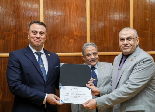 رئيس هيئة المحطات النووية يكرم قيادات وعاملى الهيئة ممن انتهت مدة خدمتهم تقديراً لما قدموه من عطاء