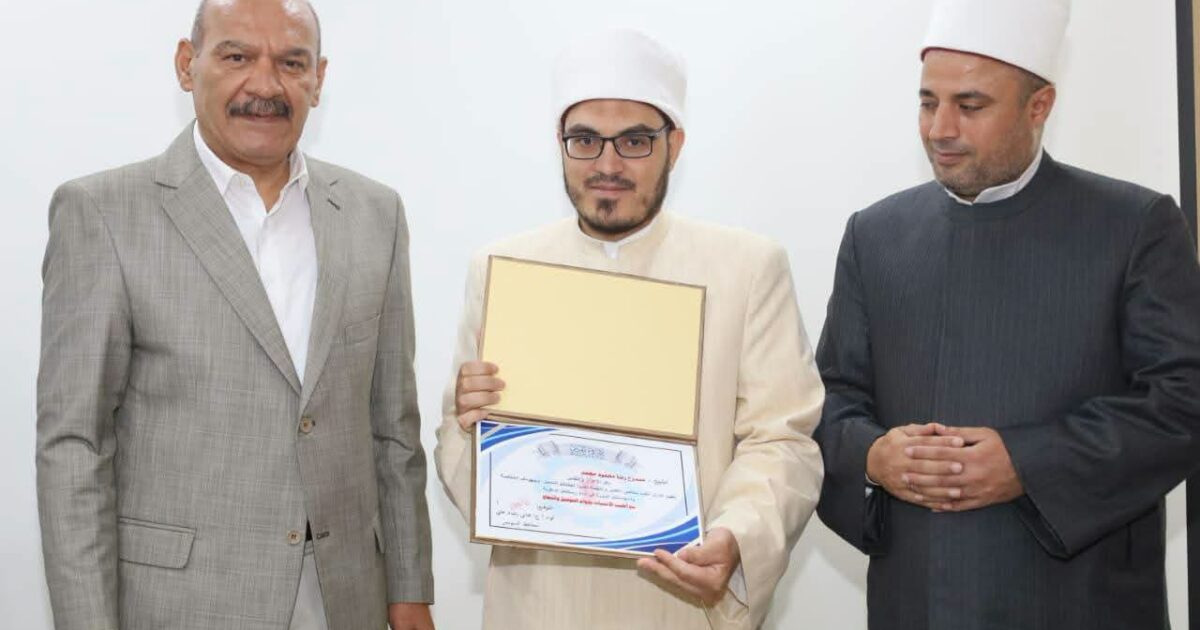 محافظ السويس يكرم أئمة المحافظة الفائزين بمسابقة "الأئمة النجباء والمتميزين"