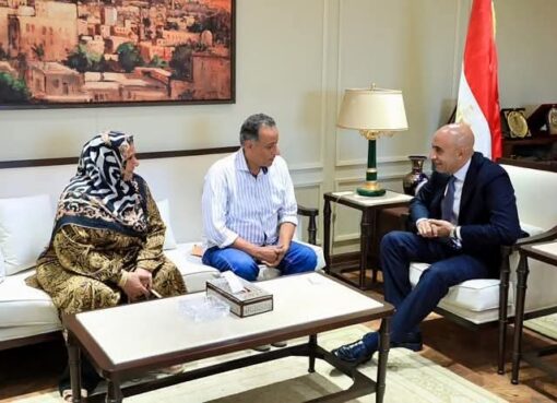 وزير التربية والتعليم يكرّم مديري مدرستي برقطا الإعدادية والشهيد أحمد سمير تقديرًا لعطائهما وترسيخًا لقيمة المعلمين