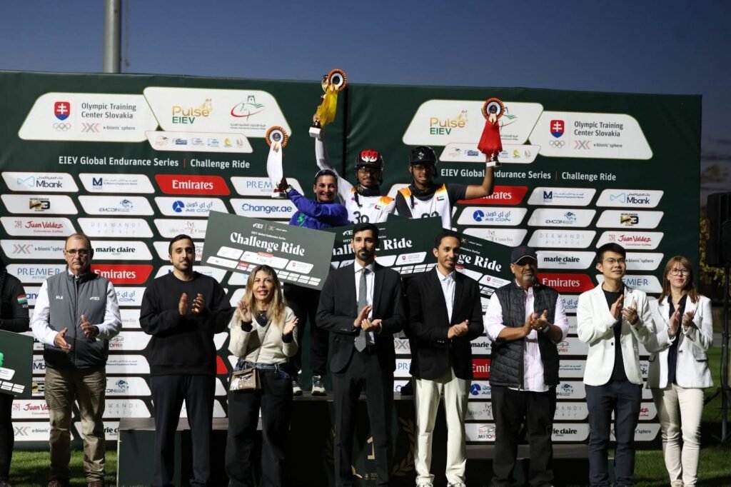 البحريني خليفة مبارك بطل المحطة السادسة لسلسلة سباقات قرية الإمارات العالمية للقدرة في سلوفاكيا