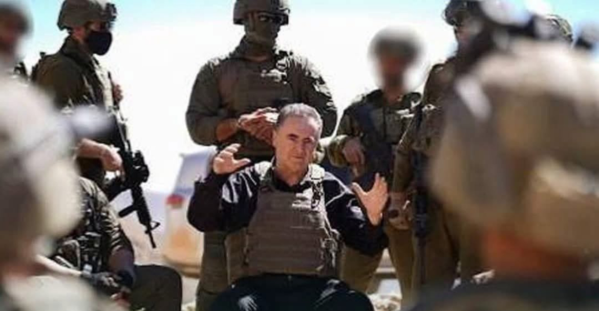 لن نتحرك من هنا.. وزير الدفاع الإسرائـيلى يوجه رسالة إلى الرئيس السـورى من قمة جبل الشيخ