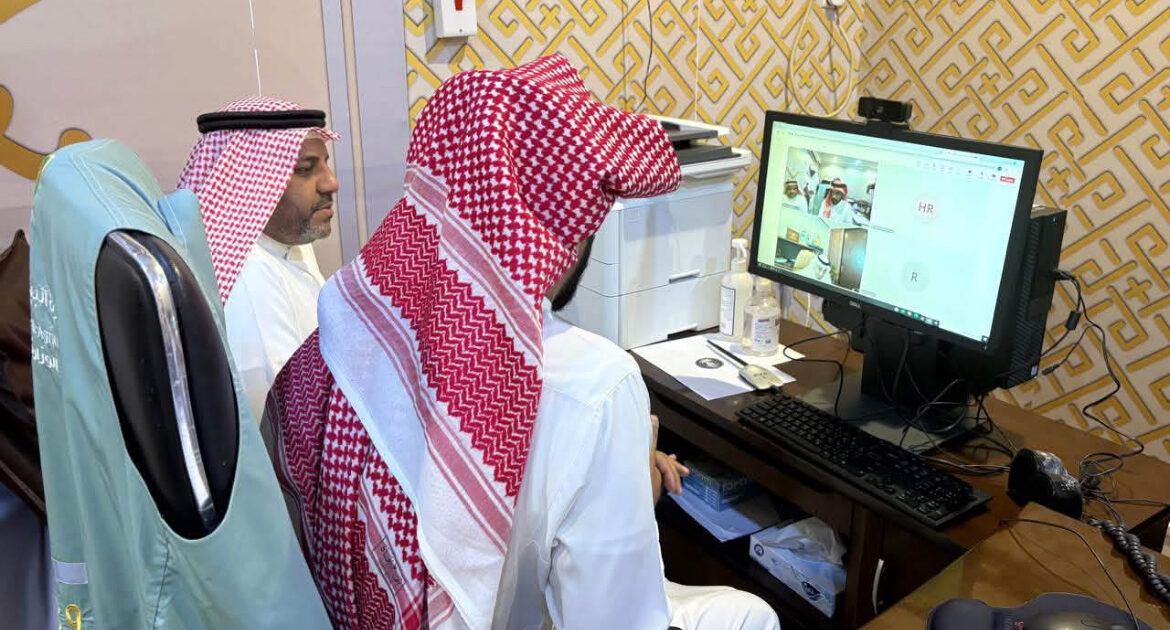 ‏«بيئة مكة» تقرّب المسافات.. تواصل مرئي مباشر يغني المستفيد عن زيارة مقر الفرع